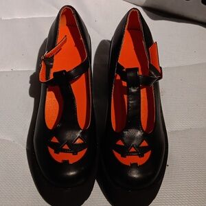 Pumpkin T-Strap Platform Mary Janes W9